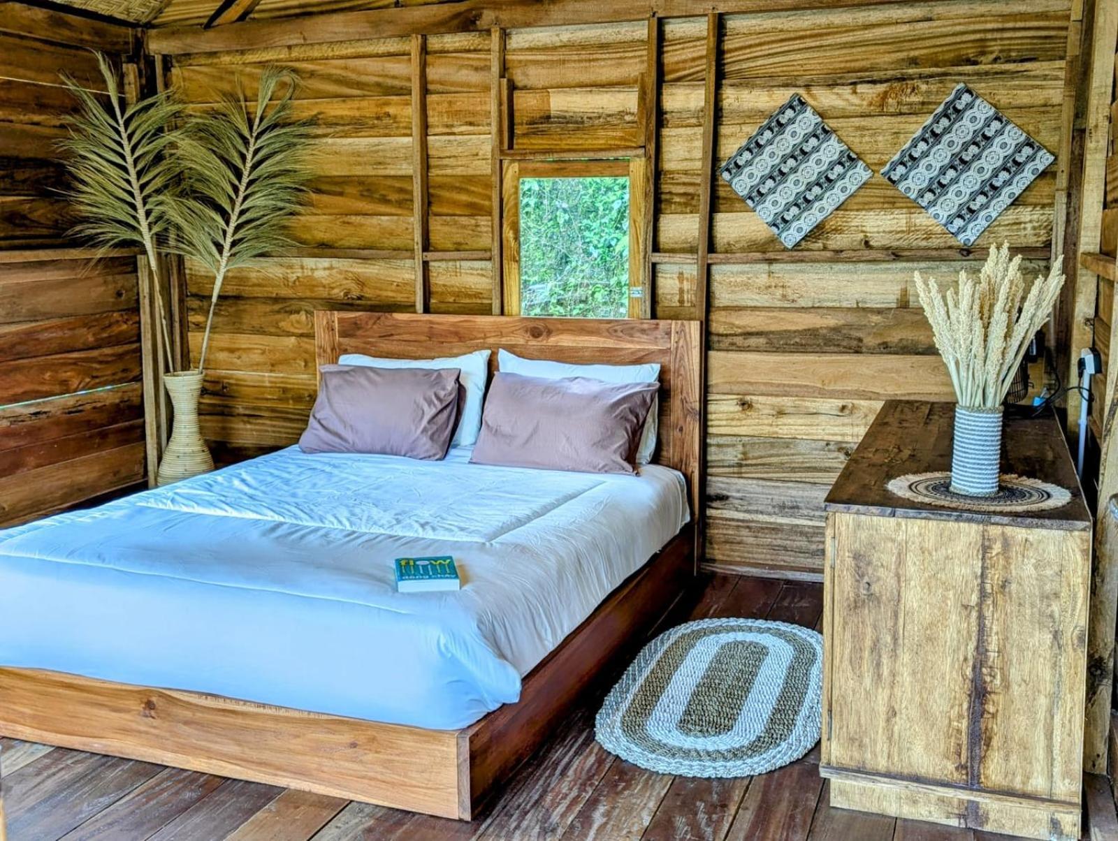 Hotel Hide And Seek Tetebatu
